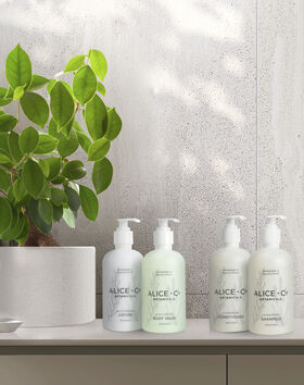 Alice + Co Hair & Body Care Set thumbnail number 1